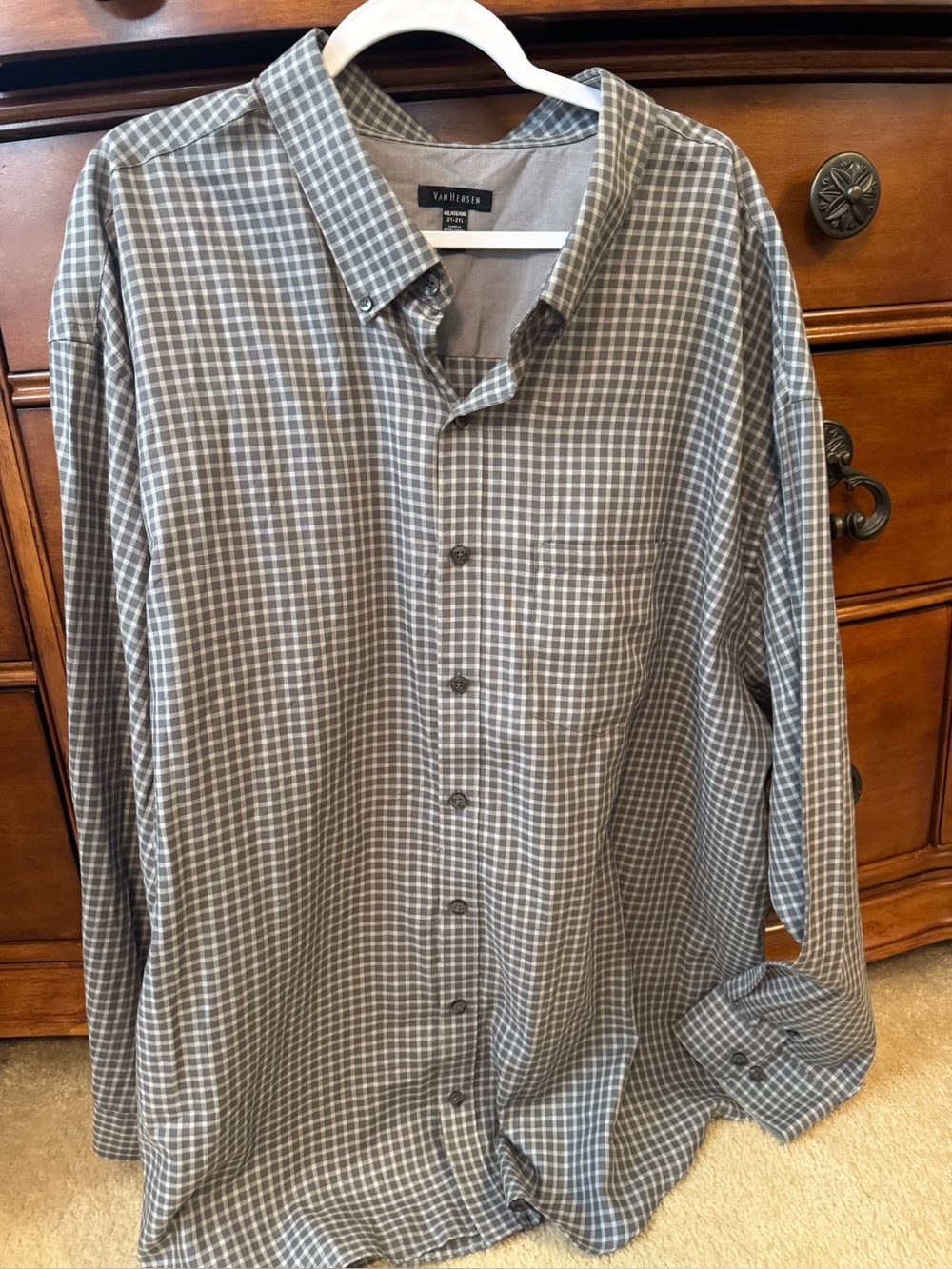 Van Heusen Men's Gray Windowpane Button-Down Shirt